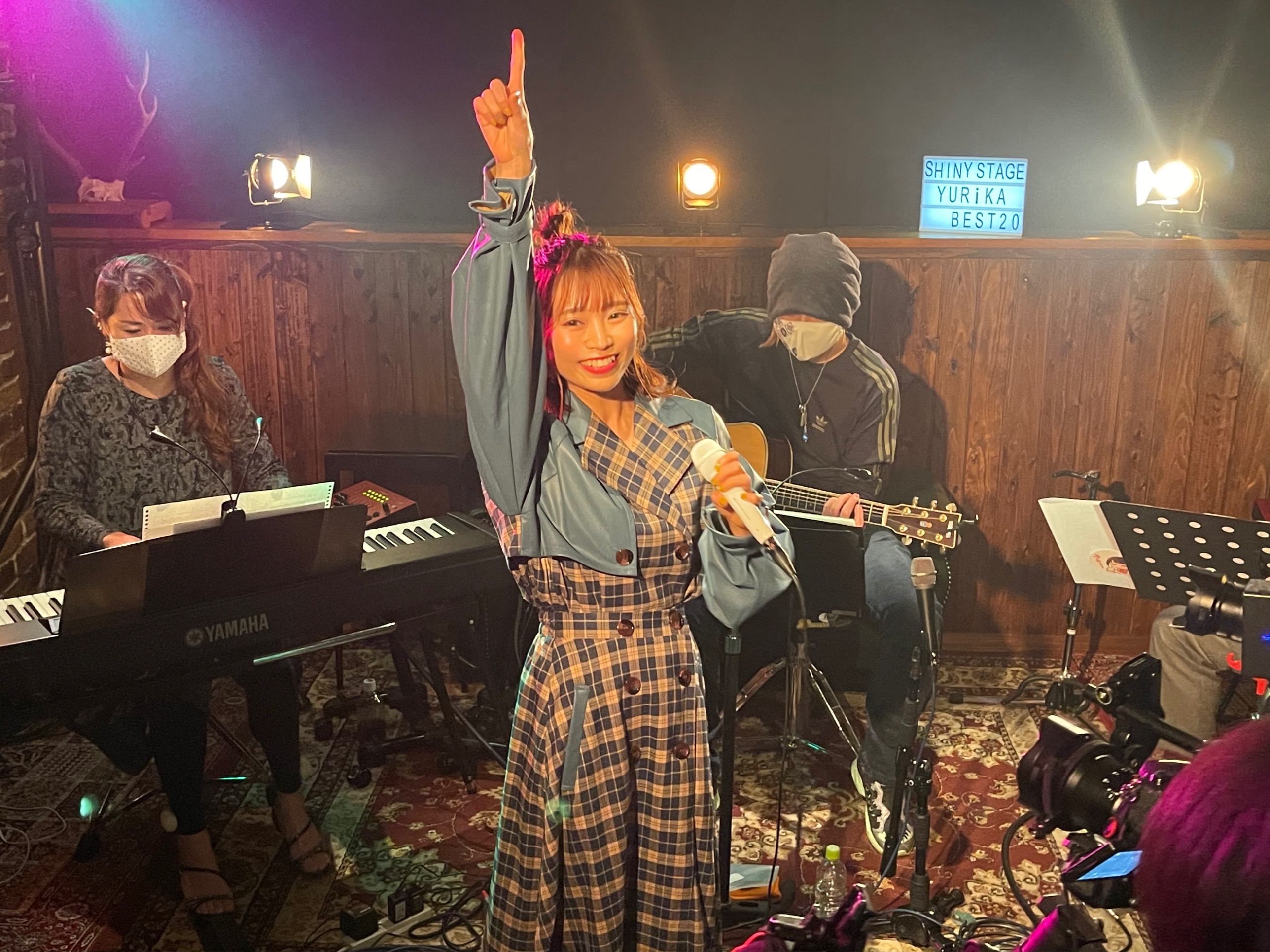 アニソンシンガーYURiKA デビュー４周年記念⽣配信イベント『特別企画！Shiny Stage YURiKA BEST20』オフィシャルレポート！　ファンと選んだBEST20を動画や生歌唱で発表！　＃アニソン　＃YURiKA